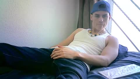 Snapshot of chrixtopherobin chatting on 11, 12, 2024 Chrixtopherobin online show from 11, 12, 2024