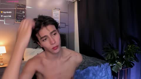 chrristopher77 online show from 11, 11, 2025