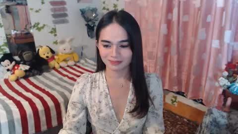 Snapshot of chrysadel chatting on 5, 2, 2025 Ur Suraya22 online show from 5, 2, 2025