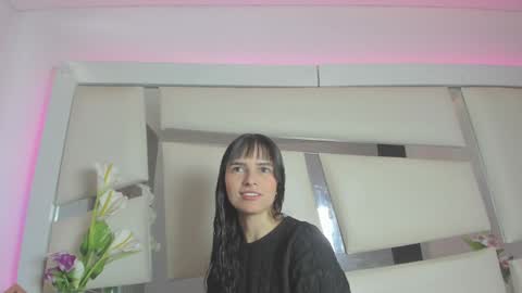 instagram chrystaljade.1 online show from 19, 12, 2024