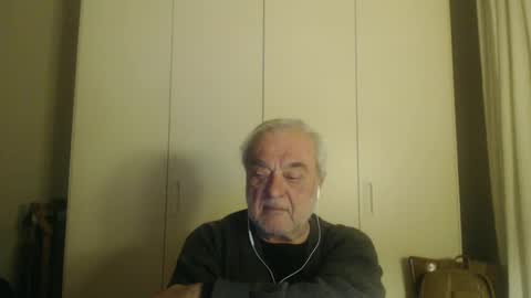 Snapshot of ciaoamoremio4 chatting on 2, 1, 2025 ciaoamoremio4 online show from 2, 1, 2025