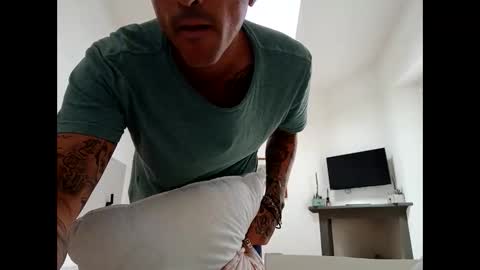 Snapshot of ciaoneciaone25 chatting on 6, 6, 2026 ciaoneciaone25 online show from 6, 6, 2026