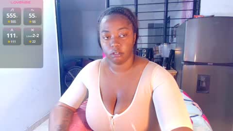 Snapshot of ciaraebonyxxx chatting on 27, 2, 2025 ciaraebonyxxx online show from 27, 2, 2025