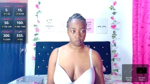 Snapshot of ciaraebonyxxx chatting on 7, 10, 2025 ciaraebonyxxx online show from 7, 10, 2025