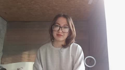 Snapshot of cicelyphaup chatting on 28, 5, 2026 Olivia online show from 28, 5, 2026