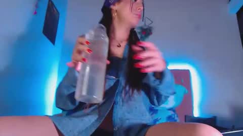 Snapshot of cicimom chatting on 17, 11, 2025 cicimom online show from 17, 11, 2025