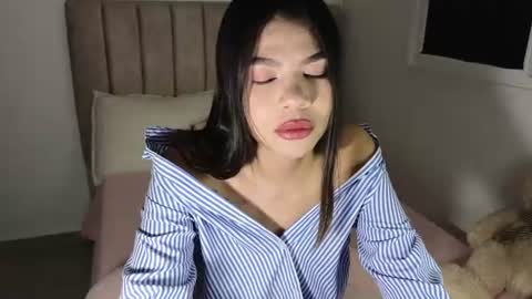 Mia online show from 9, 7, 2026