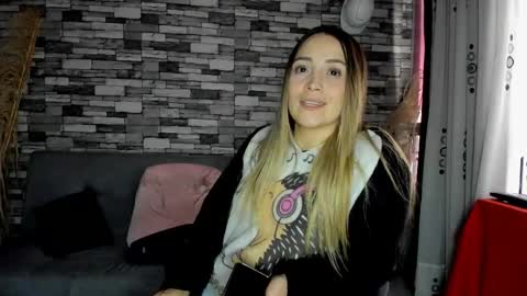 Ciindy Lovers online show from 23, 10, 2025