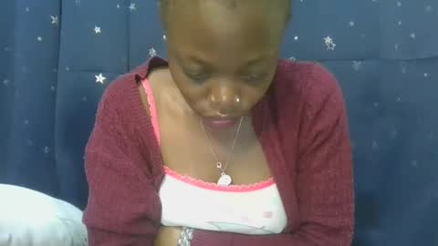 Snapshot of cilia_petite chatting on 19, 2, 2025 cilia petite online show from 19, 2, 2025