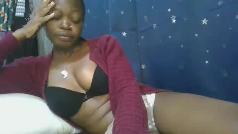 Snapshot of cilia_petite chatting on 24, 2, 2025 cilia petite online show from 24, 2, 2025