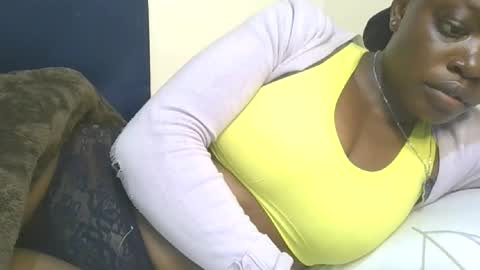 Snapshot of cilia_petite chatting on 24, 9, 2025 cilia petite online show from 24, 9, 2025