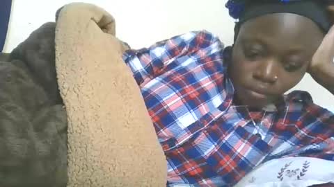 Snapshot of cilia_petite chatting on 9, 10, 2025 cilia petite online show from 9, 10, 2025