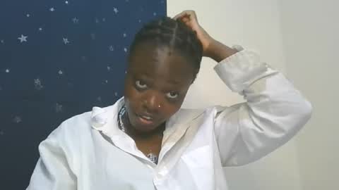 Snapshot of cilia_petite chatting on 17, 10, 2025 cilia petite online show from 17, 10, 2025