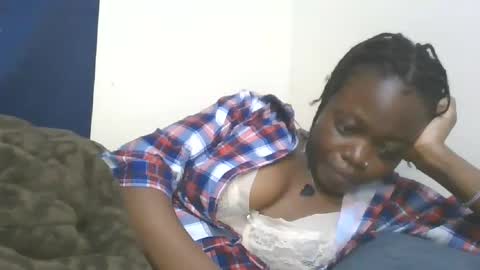 Snapshot of cilia_petite chatting on 28, 10, 2025 cilia petite online show from 28, 10, 2025