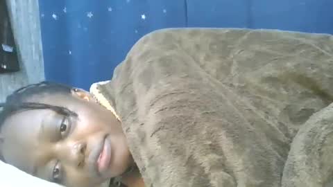 Snapshot of cilia_petite chatting on 6, 11, 2025 cilia petite online show from 6, 11, 2025