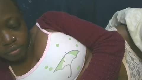 Snapshot of cilia_petite chatting on 18, 11, 2025 cilia petite online show from 18, 11, 2025