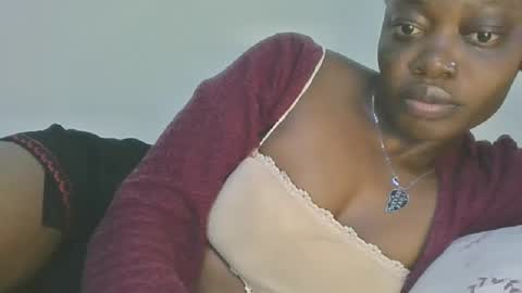 Snapshot of cilia_petite chatting on 22, 11, 2025 cilia petite online show from 22, 11, 2025