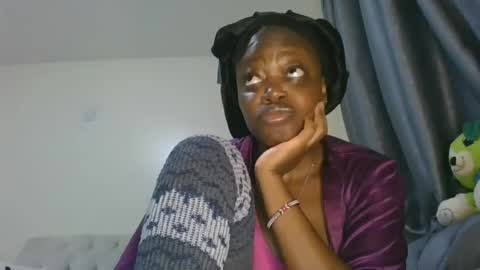 Snapshot of cilia_petite chatting on 21, 6, 2026 cilia petite online show from 21, 6, 2026