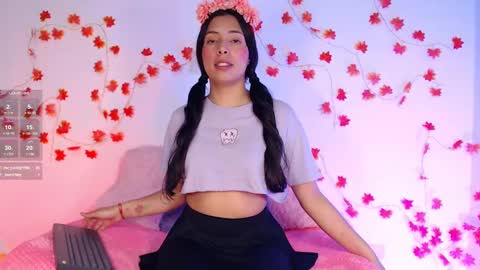 Sofi Eva and Mey online show from 4, 3, 2025