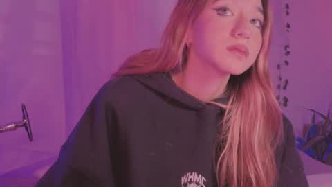 Sofi Eva and Mey online show from 24, 9, 2025