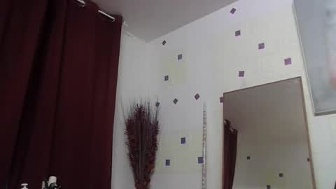 Snapshot of cinthia2525 chatting on 17, 10, 2025 cinthia2525 online show from 17, 10, 2025