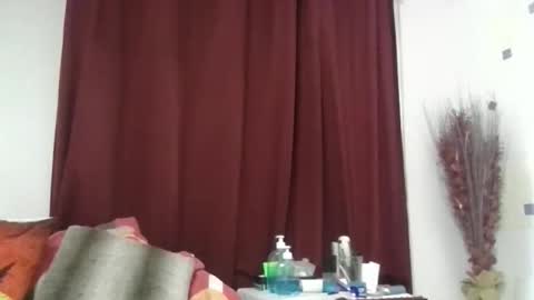 Snapshot of cinthia2525 chatting on 21, 10, 2025 cinthia2525 online show from 21, 10, 2025