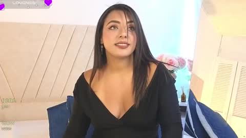 Snapshot of cinthia_cf chatting on 10, 10, 2025 cinthia_cf online show from 10, 10, 2025