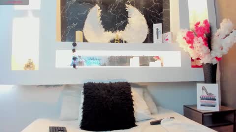 Cinthya  online show from 23, 9, 2025