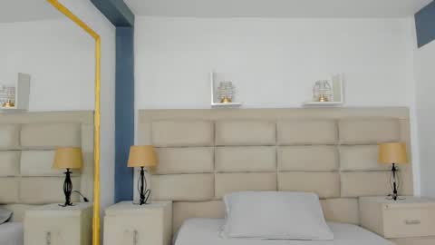 Snapshot of cintiacolins chatting on 2, 12, 2025 CintiaCollins online show from 2, 12, 2025