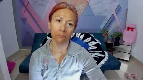 Snapshot of cintiagreyx chatting on 10, 2, 2025  CINTIA  online show from 10, 2, 2025