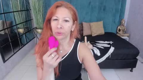  CINTIA  online show from 5, 2, 2026