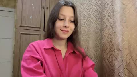 Lisa Salivan online show from 25, 11, 2025