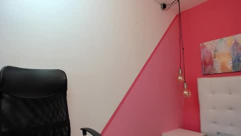 Snapshot of claire_aristizabal chatting on 5, 2, 2025 claire aristizabal online show from 5, 2, 2025