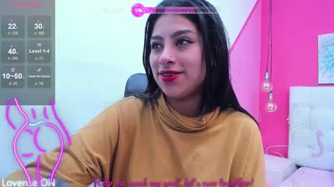 Snapshot of claire_aristizabal chatting on 1, 3, 2025 claire aristizabal online show from 1, 3, 2025