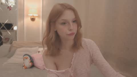 Claire Bennett online show from 6, 10, 2025