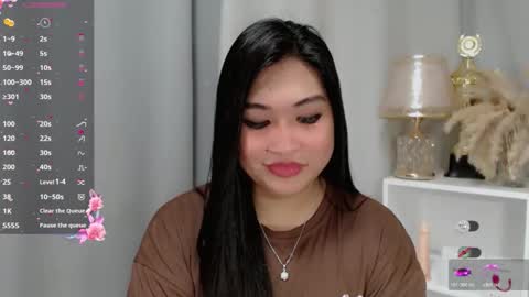 Snapshot of claire_wntr chatting on 27, 4, 2026 CLAIRE online show from 27, 4, 2026