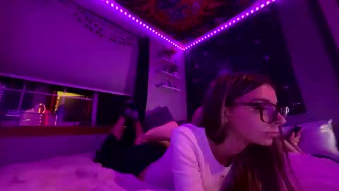 clairewalkerrr online show from 21, 10, 2025