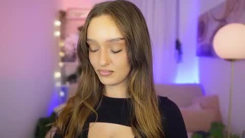 Clara smile online show from 16, 1, 2026