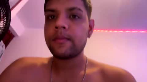 Snapshot of clarentz_baileys chatting on 19, 9, 2025 Clarentz bby online show from 19, 9, 2025