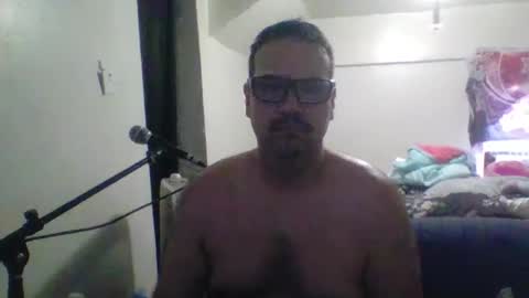 Snapshot of clark_kent1986 chatting on 24, 4, 2026 clark_kent1986 online show from 24, 4, 2026