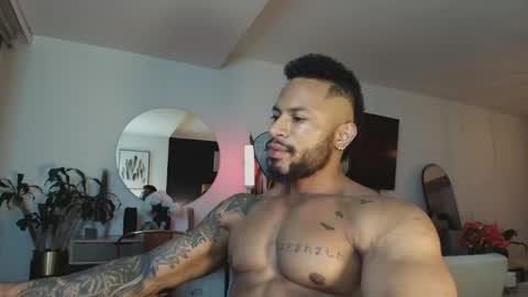 Snapshot of clark_strong chatting on 21, 4, 2026 clark_strong online show from 21, 4, 2026