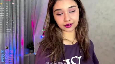 Snapshot of clary_cloud chatting on 16, 12, 2025 Lara online show from 16, 12, 2025