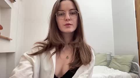 classyandgirly online show from 25, 2, 2026