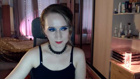 Snapshot of classyinna chatting on 24, 10, 2025 classyinna online show from 24, 10, 2025