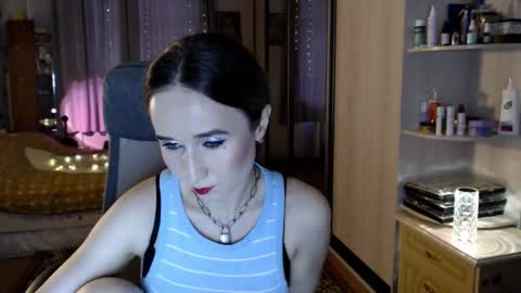 Snapshot of classyinna chatting on 26, 11, 2025 classyinna online show from 26, 11, 2025