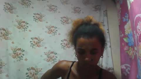 Snapshot of claudiannah chatting on 28, 11, 2025 claudianne online show from 28, 11, 2025