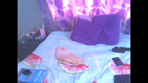 claudine valencia online show from 26, 1, 2025