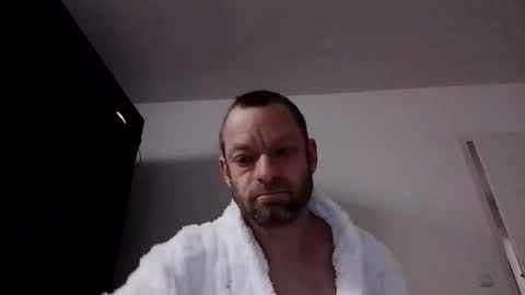 Snapshot of clausenflorian880 chatting on 14, 12, 2025 Florian online show from 14, 12, 2025