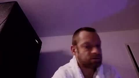 Snapshot of clausenflorian880 chatting on 14, 12, 2025 Florian online show from 14, 12, 2025