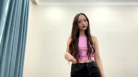 Snapshot of clementinecampion chatting on 1, 5, 2026 Viki online show from 1, 5, 2026